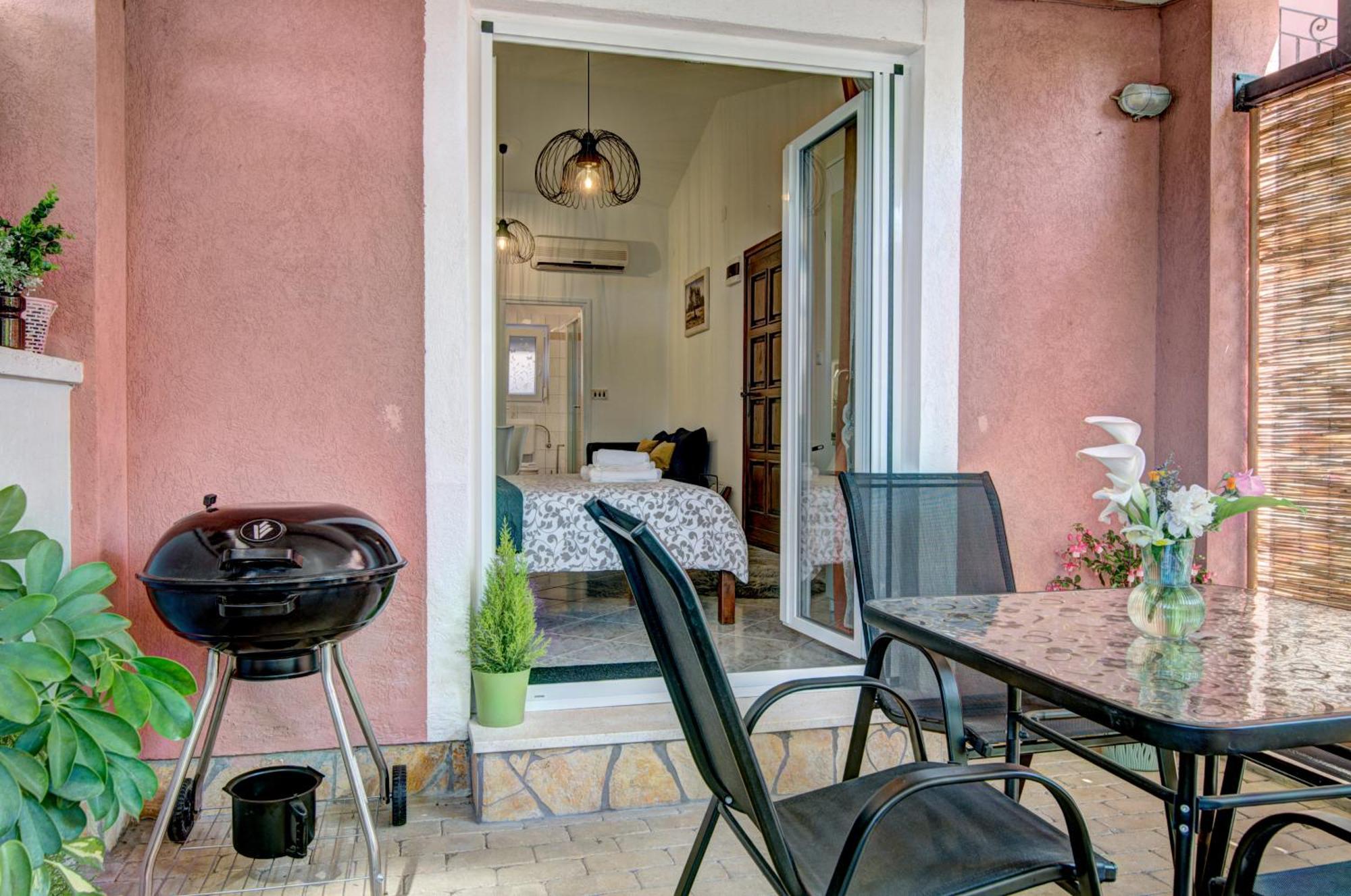 Apartments Babic Fažana エクステリア 写真