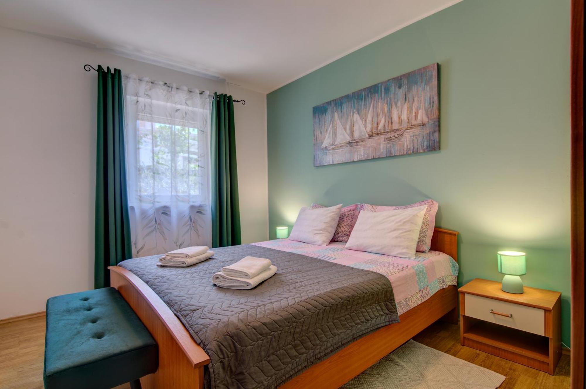 Apartments Babic Fažana エクステリア 写真